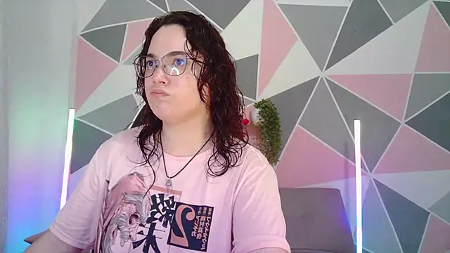 AndrewAnndCherry online show from June 5, 12:28 am
