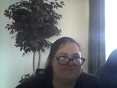 Snapshot of mcv131985 chatting on January 15, 8:26 pm mcv131985 online show from January 15, 8:26 pm