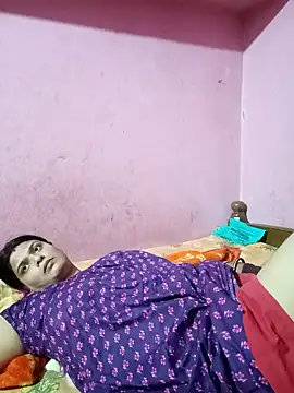 Hot Pakhi online show from December 3, 5:23 pm