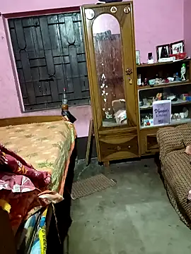 Hot Pakhi online show from December 7, 7:27 am