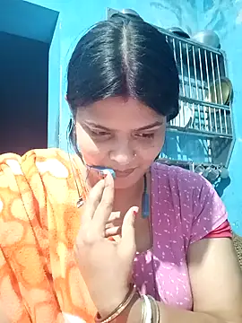 Hot Pakhi online show from December 7, 4:47 pm