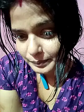 Hot Pakhi online show from December 11, 2:44 pm