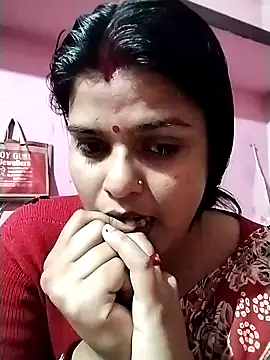 Hot Pakhi online show from December 13, 9:46 am