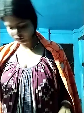 Hot Pakhi online show from December 19, 4:24 pm