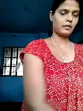 Hot Pakhi online show from December 20, 3:47 am