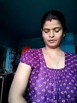 Hot Pakhi online show from January 2, 7:33 am
