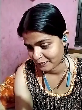 Hot Pakhi online show from January 4, 4:54 pm