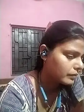 Hot Pakhi online show from January 6, 5:16 pm