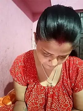 Hot Pakhi online show from January 8, 10:06 pm
