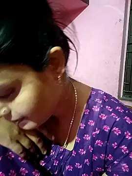 Hot Pakhi online show from January 9, 5:13 am