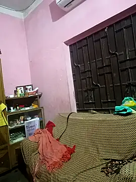 Hot Pakhi online show from January 13, 6:38 am