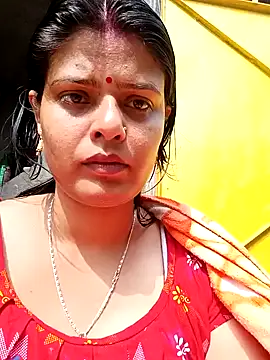 Hot Pakhi online show from January 15, 5:29 am