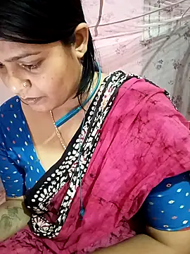 Hot Pakhi online show from February 7, 6:24 pm