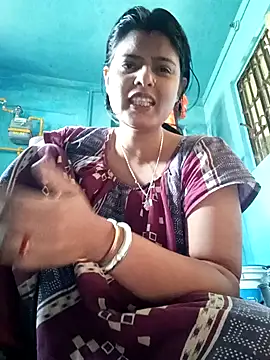 Hot Pakhi online show from February 9, 3:22 am