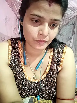 Hot Pakhi online show from February 12, 6:30 pm