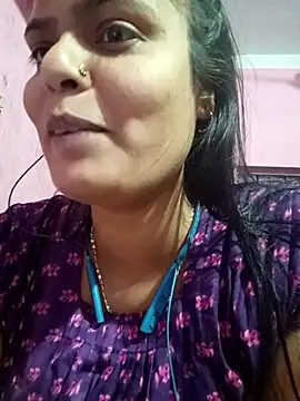 Hot Pakhi online show from February 13, 11:28 am