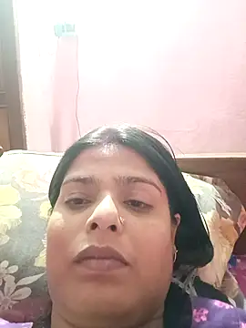 Hot Pakhi online show from February 19, 3:16 pm