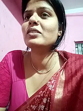 Hot Pakhi online show from February 25, 3:38 pm