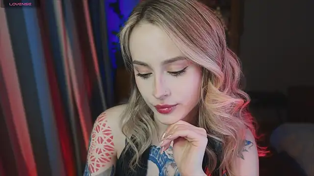 Snapshot of aviva_faith chatting on April 28, 8:03 pm aviva faith online show from April 28, 8:03 pm