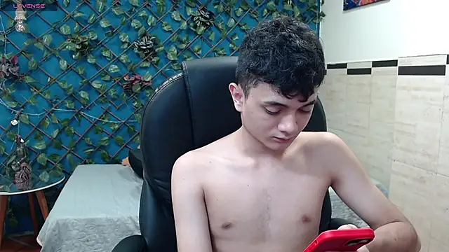 Waturox online show from September 19, 7:47 pm