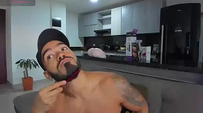 Alexander Martines online show from March 1, 9:48 pm