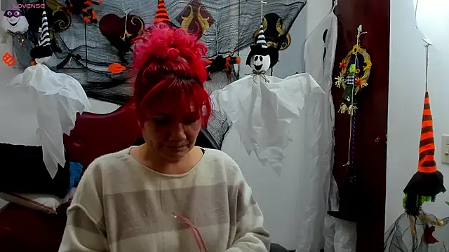 Salomeediaz  online show from October 17, 9:06 pm