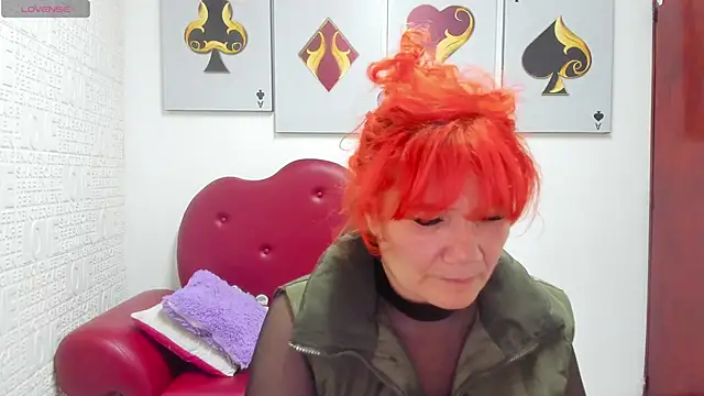 Salomeediaz  online show from May 8, 9:09 pm