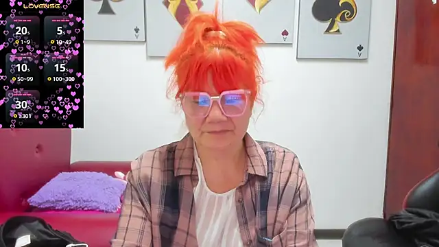 Snapshot of Salomeediaz_ chatting on June 5, 9:20 pm Salomeediaz online show from June 5, 9:20 pm