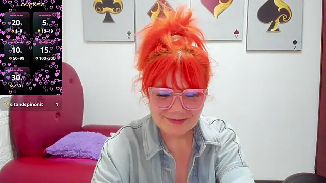 Snapshot of Salomeediaz_ chatting on June 6, 9:08 pm Salomeediaz online show from June 6, 9:08 pm