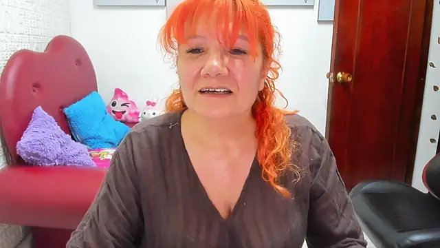 Snapshot of Salomeediaz_ chatting on June 13, 9:02 pm Salomeediaz online show from June 13, 9:02 pm