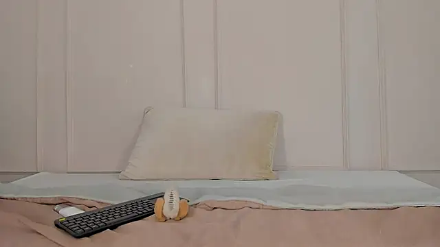 Mariapettit online show from February 20, 6:46 pm