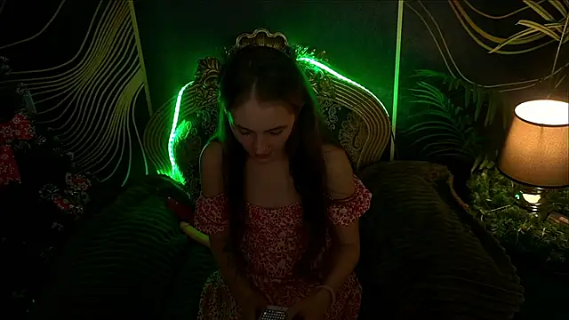 Snapshot of PamelaXX_ chatting on January 1, 2:09 am PamelaXX online show from January 1, 2:09 am