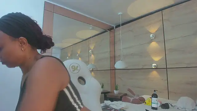 martina touss online show from January 14, 12:55 pm