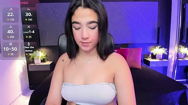 SaraaMills online show from May 20, 3:45 am