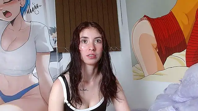 Snapshot of mildre303av chatting on February 5, 10:33 pm mildre303av online show from February 5, 10:33 pm