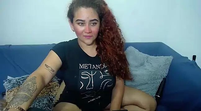 loly bigbooty4u online show from February 21, 5:46 am