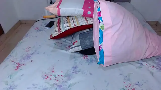 MiaCloud420 online show from February 13, 3:24 pm