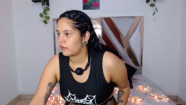 MiaCloud420 online show from March 1, 3:38 pm