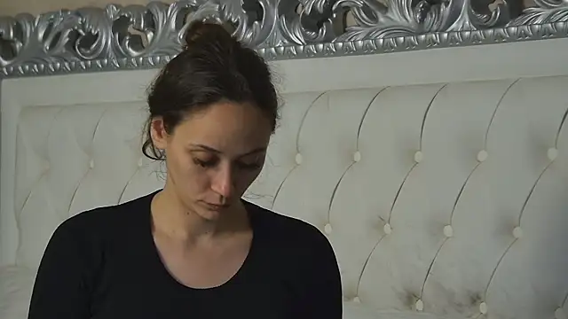 AliceMunro online show from May 9, 8:03 pm
