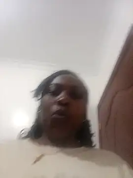 melaninebony1 online show from May 8, 9:09 pm