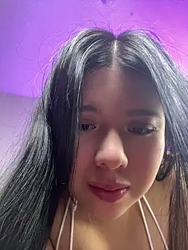 MarielQueenx online show from August 9, 5:23 am