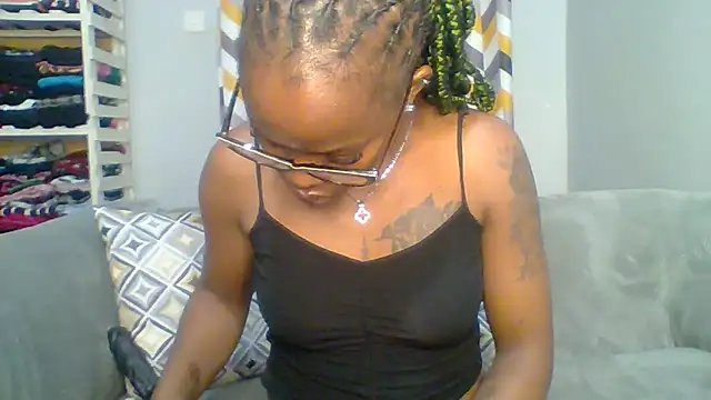 Petite 254 online show from March 23, 11:31 pm