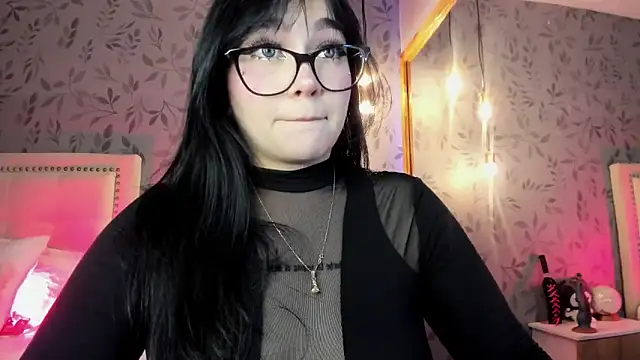 Snapshot of DanielaRuizz chatting on March 20, 9:04 am DanielaRuizz online show from March 20, 9:04 am