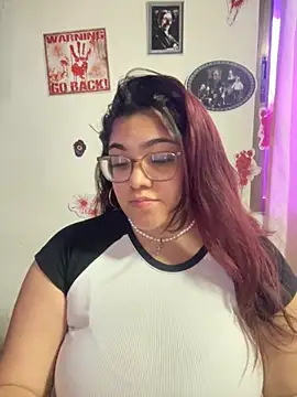 KathyGonzalez online show from October 6, 7:33 pm