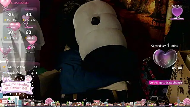 Snapshot of tashakaixxx chatting on October 15, 1:50 am tashakaixxx online show from October 15, 1:50 am