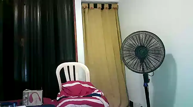 kimmiemm online show from January 13, 2:50 am