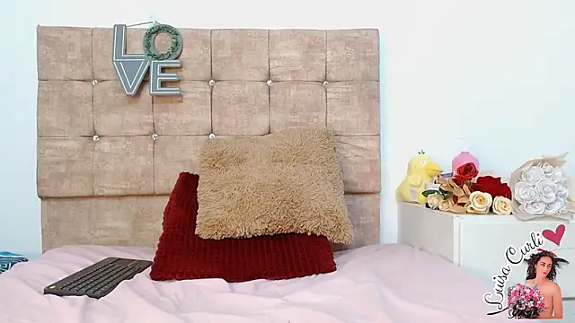 Snapshot of luisa_curli chatting on October 26, 10:04 pm luisa curli online show from October 26, 10:04 pm