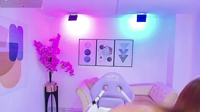 Snapshot of Tamara_slimx chatting on October 27, 10:58 pm Tamara slimx online show from October 27, 10:58 pm