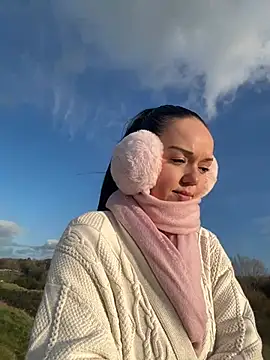 Vanesskaa online show from March 11, 4:57 pm