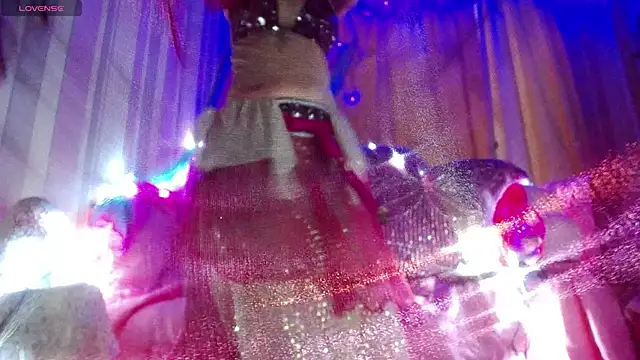 LollaKris online show from February 18, 7:37 am